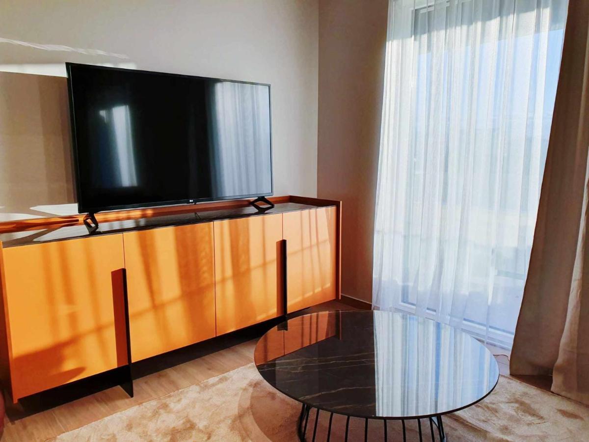 New Ana Design City Center Apartments Πούλα Εξωτερικό φωτογραφία