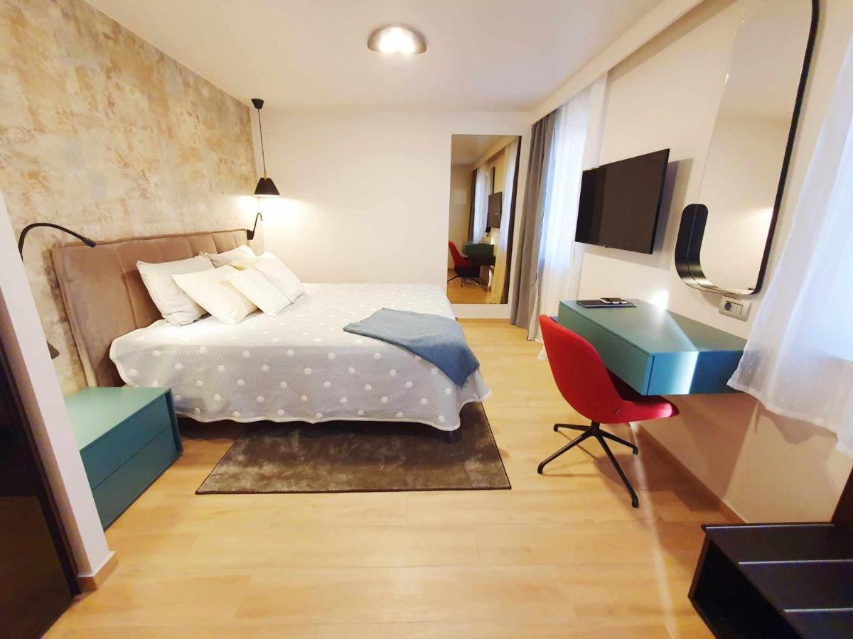 New Ana Design City Center Apartments Πούλα Εξωτερικό φωτογραφία