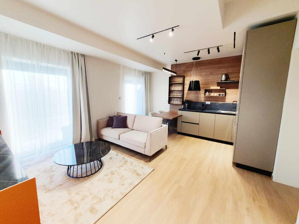 New Ana Design City Center Apartments Πούλα Εξωτερικό φωτογραφία